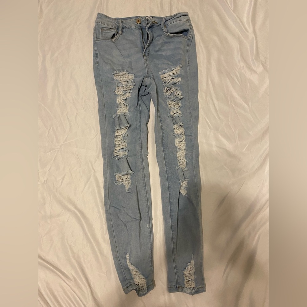 brand new rue 21 size 8 skinny jeans!!☀️